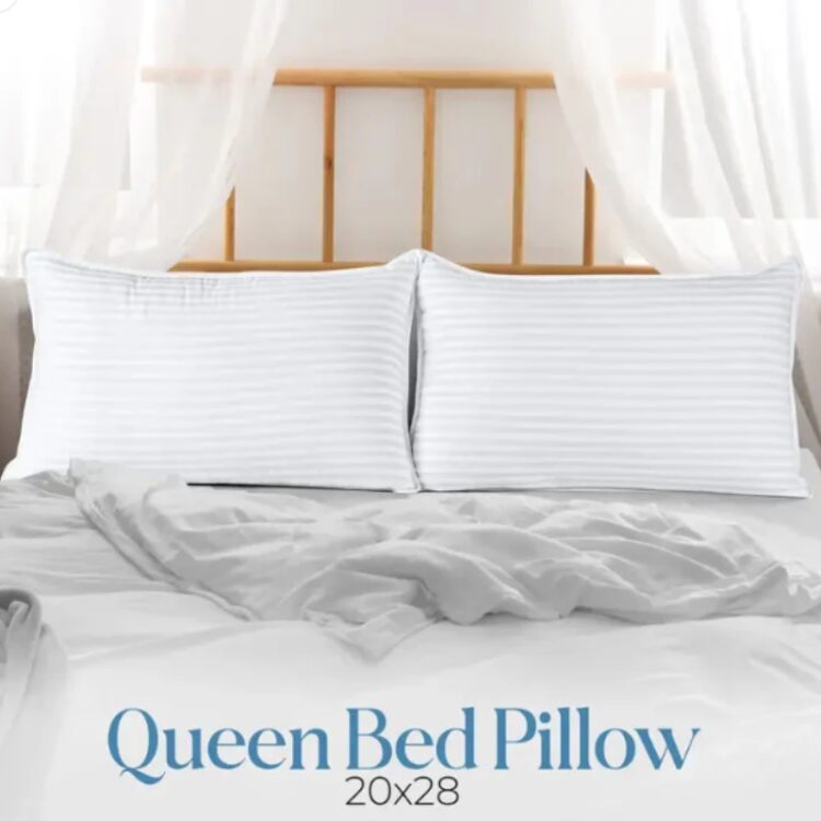 Kuyani Pillow